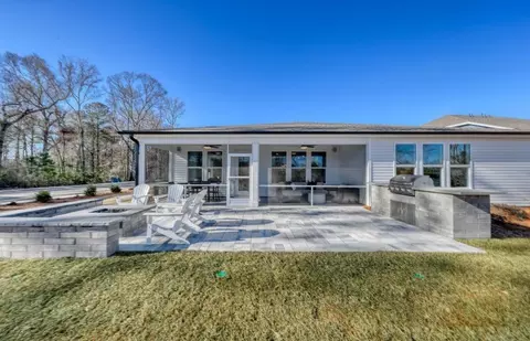 Exterior - 204 River Edge Dr, Myrtle Beach, SC 29588 photo 7 of 8