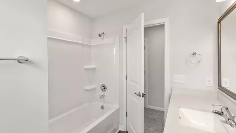 Bath - 39 Blues Dr, Pooler, GA 31322 photo 2 of 6