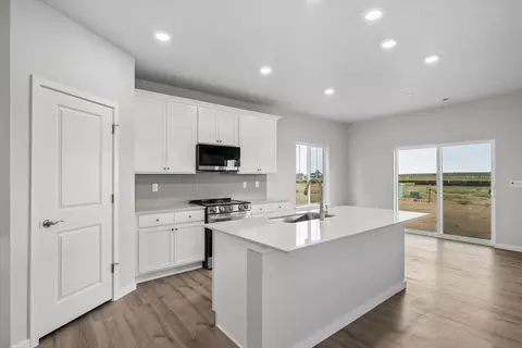 Kitchen - 5721 Yarrow St, Brighton, CO 80601 photo 4 of 8