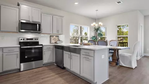 Kitchen - Fields Way, Pass Christian, MS 39571 photo 3 of 3