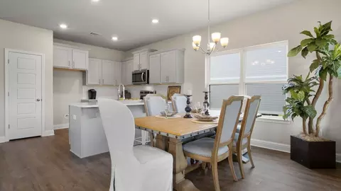 Dining - Fields Way, Pass Christian, MS 39571 photo 1 of 3