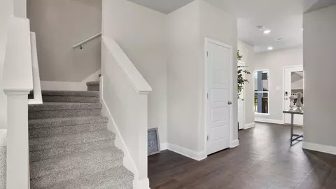 Entry Way - Fields Way, Pass Christian, MS 39571 photo 10 of 13