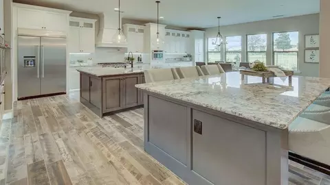 Kitchen - 1657 N Twinberry Ave, Clovis, CA 93619 photo 3 of 7