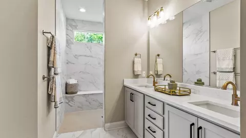 Bath - 4424 Franklin Rd, Murfreesboro, TN 37128 photo 1 of 1