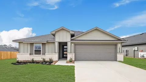 8738 Lake Valley Dr, Montgomery, TX 77316