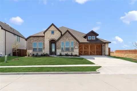 908 Lasalle Dr, Red Oak, TX 75154