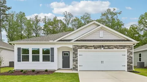 106 Bay Laurel Dr, Sanford, NC 27332