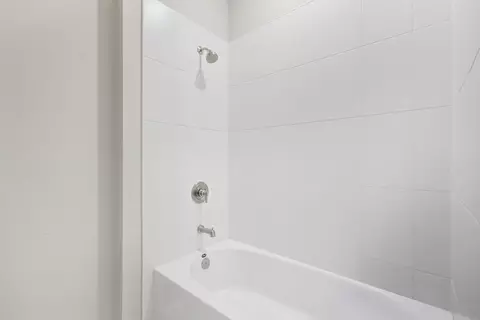 Bath - 86659 Swift Launch Path, Yulee, FL 32097 photo 16 of 24