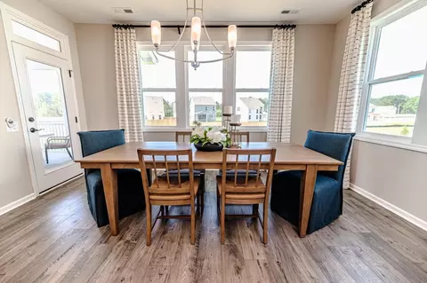 Dining - 502 Midsummer St, Aberdeen, NC 28315 photo 1 of 2