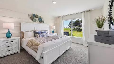 Bedroom - 2419 Ring Rd, Spring Hill, FL 34606 photo 1 of 6