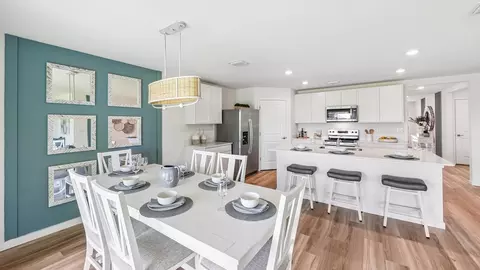 Dining - 2419 Ring Rd, Spring Hill, FL 34606 photo 2 of 5
