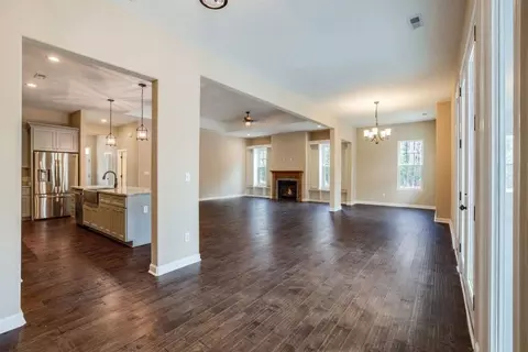 Living - 234 Hall Rd, Hampton, VA 23664 photo 5 of 7