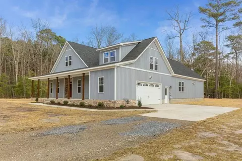 Exterior - 234 Hall Rd, Hampton, VA 23664 photo 12 of 20