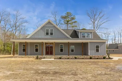 Exterior - 234 Hall Rd, Hampton, VA 23664 photo 7 of 20