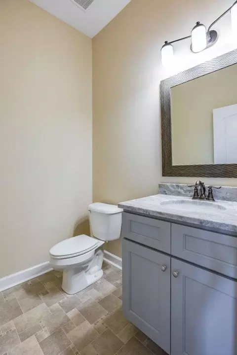 Bath - 234 Hall Rd, Hampton, VA 23664 photo 1 of 11