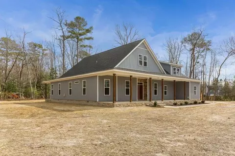 Exterior - 234 Hall Rd, Hampton, VA 23664 photo 11 of 20