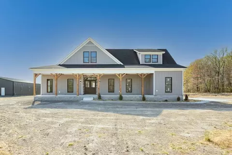 Exterior - 234 Hall Rd, Hampton, VA 23664 photo 6 of 20