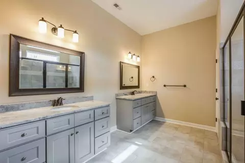 Bath - 234 Hall Rd, Hampton, VA 23664 photo 3 of 11