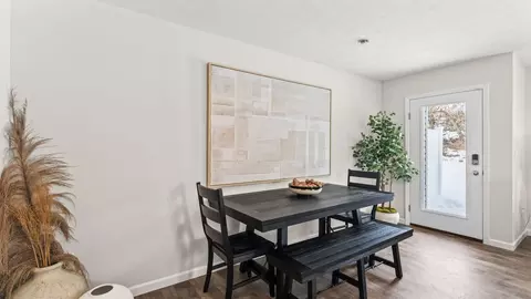 Dining - 10371 Mae Ct, Cincinnati, OH 45251 photo 2 of 3