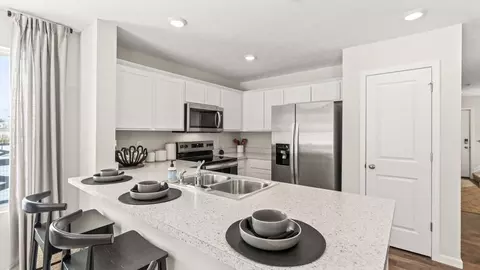Kitchen - 10371 Mae Ct, Cincinnati, OH 45251 photo 1 of 4
