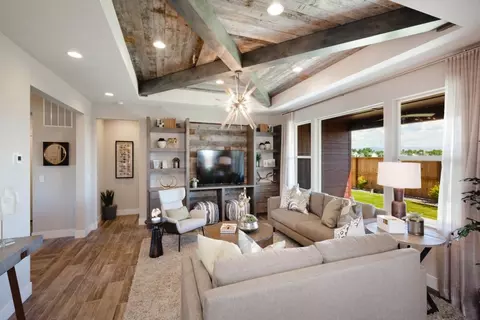 Living - 805 Halfpipe St, Belgrade, MT 59714 photo 3 of 9