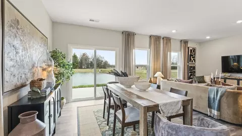 Dining - 2112 Hackberry St, Springfield, OH 45505 photo 4 of 5