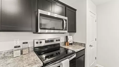 Kitchen - 2112 Hackberry St, Springfield, OH 45505 photo 3 of 10
