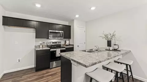 Kitchen - 2112 Hackberry St, Springfield, OH 45505 photo 1 of 10