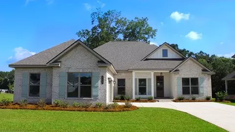 10174 Secretariat Blvd, Daphne, AL 36526