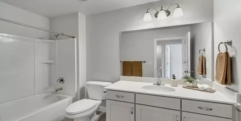 Bath - 2941 S 2425 W, Syracuse, UT 84075 photo 3 of 4