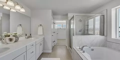 Bath - 2941 S 2425 W, Syracuse, UT 84075 photo 1 of 4