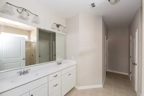 Entry Way - 4923 Hazelnut Ln, Apison, TN 37302 photo 4 of 10