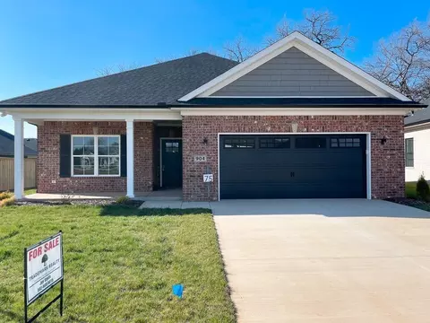 886 Mcintyre St, Bowling Green, KY 42101