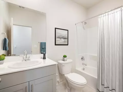 530 Shefford Dr, Vacaville, CA 95687