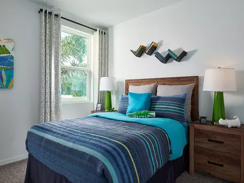 Bedroom - 13727 Richland Gulf Cir, Parrish, FL 34219 photo 4 of 5
