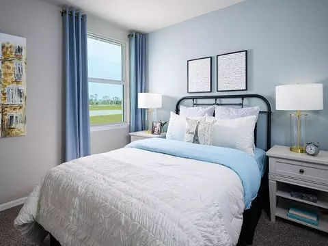 Bedroom - 13727 Richland Gulf Cir, Parrish, FL 34219 photo 3 of 5