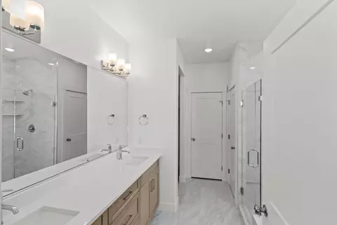 Bath - 195 E 580 N, Providence, UT 84332 photo 5 of 7
