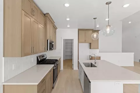 Kitchen - 195 E 580 N, Providence, UT 84332 photo 2 of 3