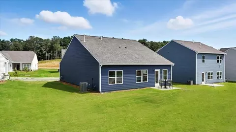 Exterior - 116 Lavender Cir, Calhoun, GA 30701 photo 5 of 18
