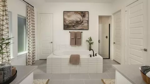 Bath - 2209 Pinner Ct, Celina, TX 75009 photo 1 of 2