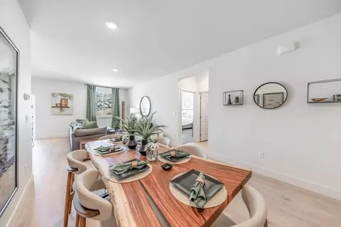 Dining - 735 Sun Mesa Dr, Sun Valley, NV 89433 photo 2 of 2
