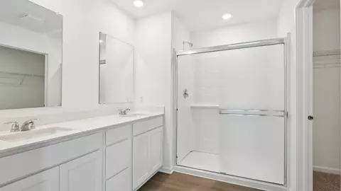 Bath - 2301 Legacy Pointe Blvd, Plainfield, IL 60586 photo 2 of 7