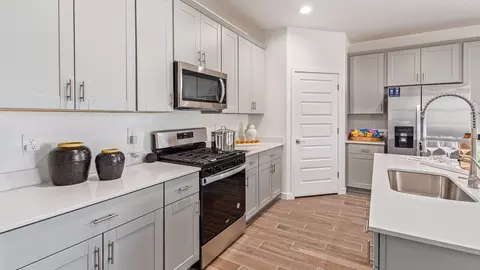 Kitchen - 14011 E Canidae Dr, Vail, AZ 85641 photo 2 of 4