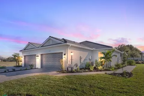 10614 Eclipse St, Sarasota, FL 34241