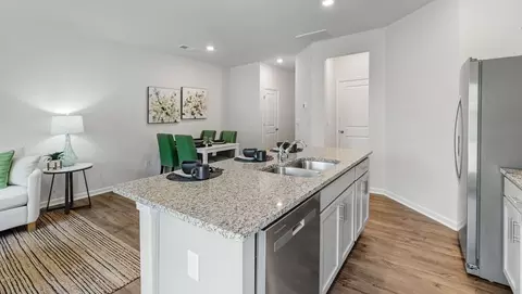 Kitchen - 706 Embark Cir, Greer, SC 29651 photo 3 of 10