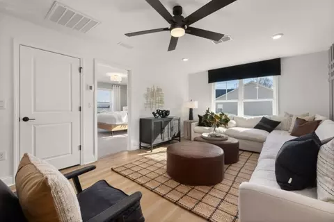 Entry Way - 255 Willow Brook Ave, Angier, NC 27501 photo 4 of 6
