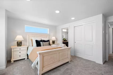 Bedroom - Strong Road, Spokane, WA 99208 photo 2 of 11