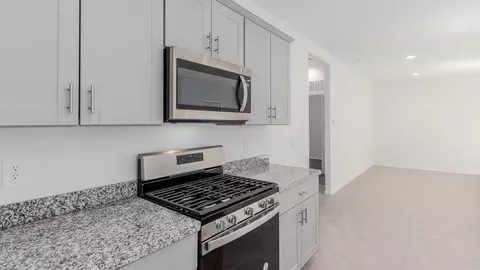 Kitchen - 3985 E Market St, Tucson, AZ 85706 photo 5 of 13
