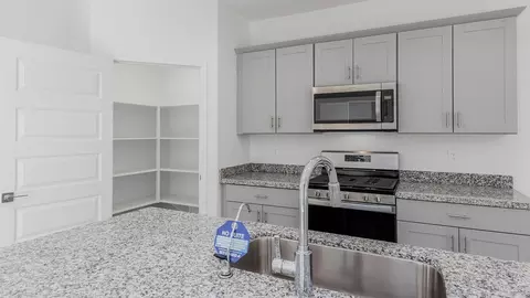 Kitchen - 3985 E Market St, Tucson, AZ 85706 photo 6 of 13