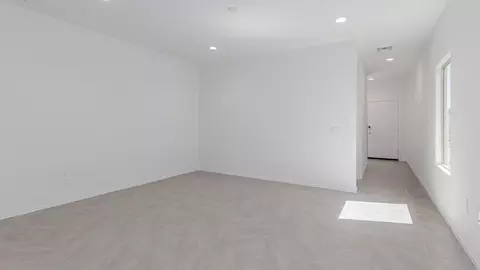 Living - 3985 E Market St, Tucson, AZ 85706 photo 1 of 8